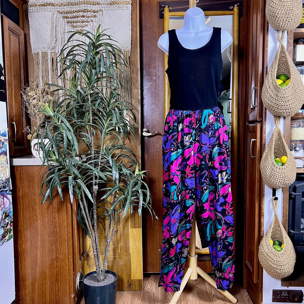Vintage 80s Jumpsuit Womens M Black Pink Floral Rayon Harem Pants USA Pockets